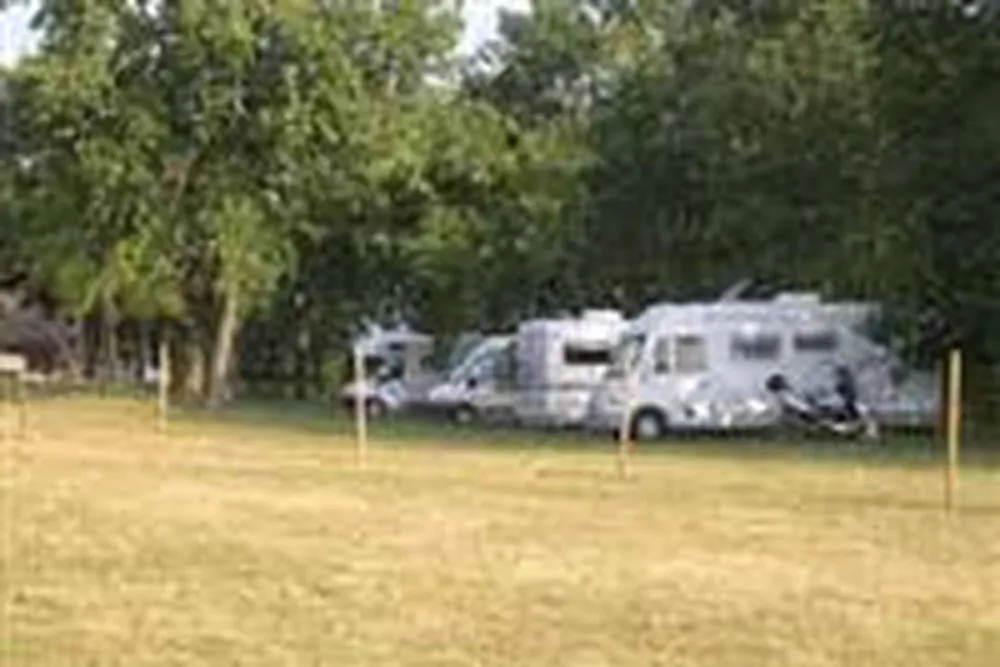 Camping Les Contes d'albret