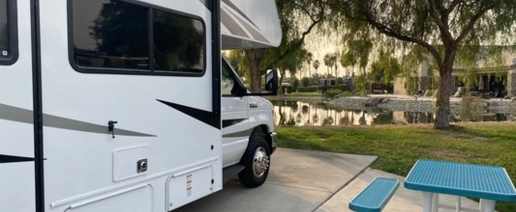 The Lakes RV & Golf Resort