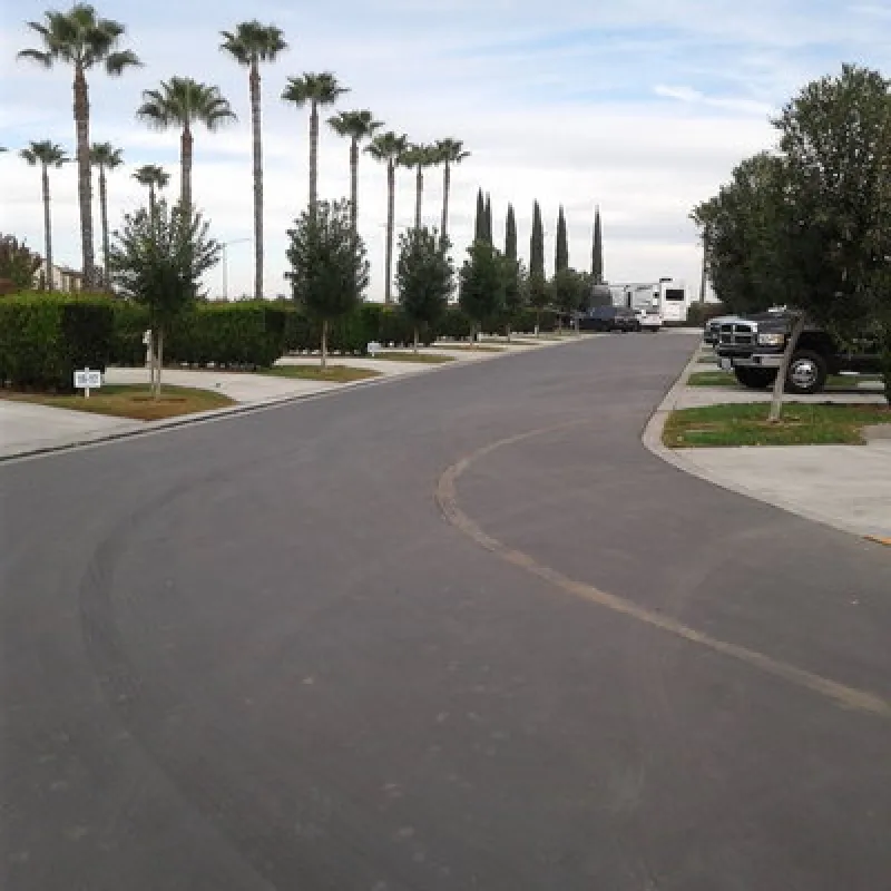 The Lakes RV & Golf Resort