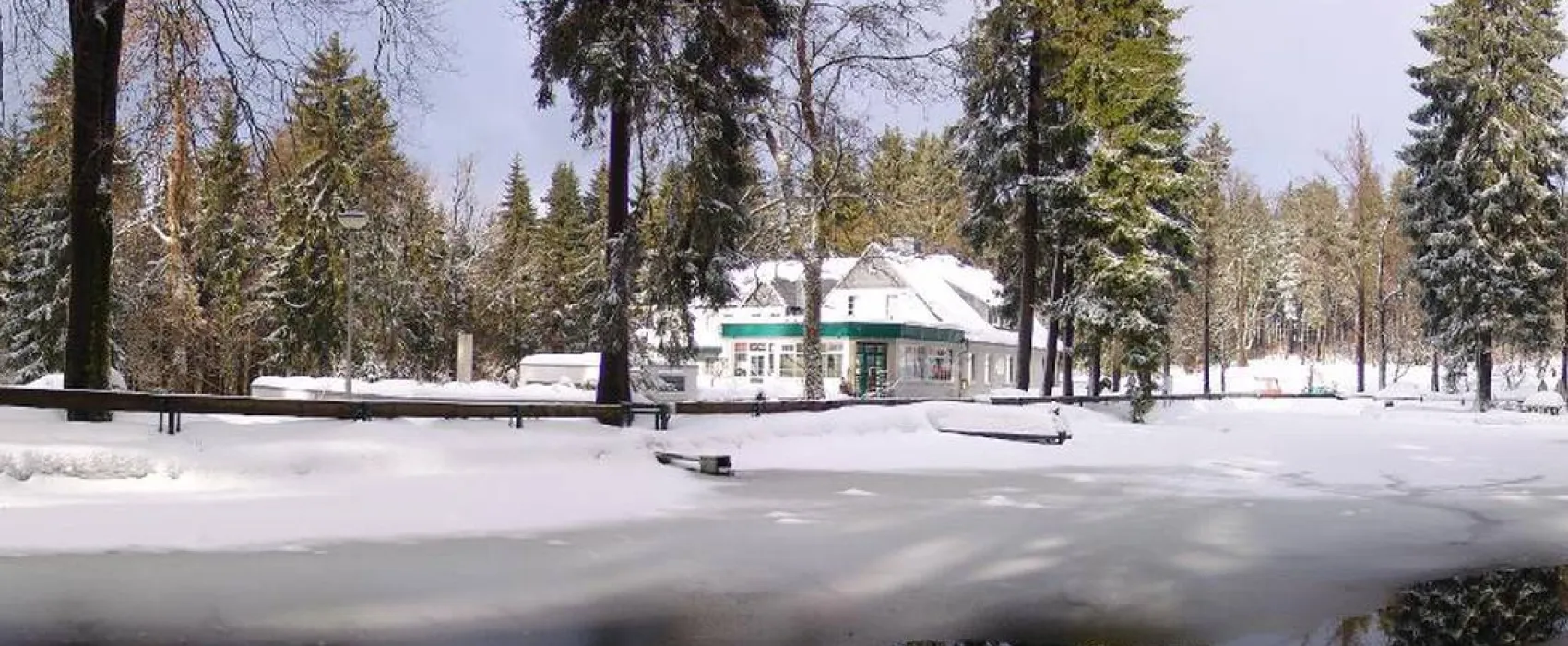 Caravanstellplatz "Im Kurpark" mit Wellnessbereich