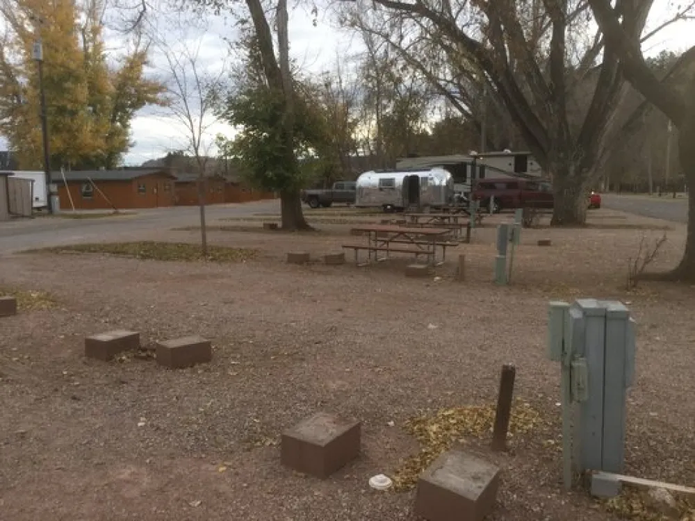 Lake Park Campground