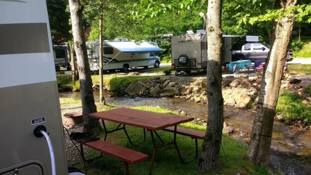 Whispering Winds Campground