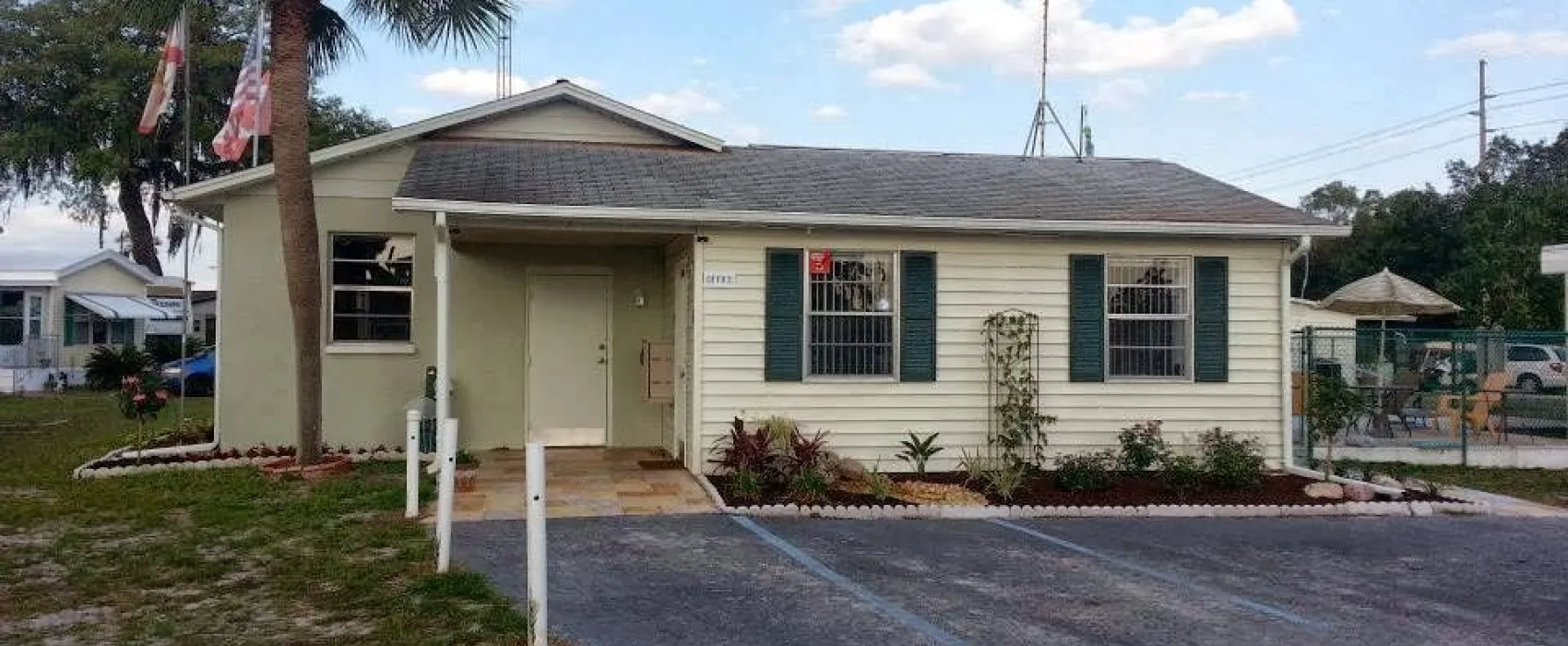 Zephyr Palms RV Park