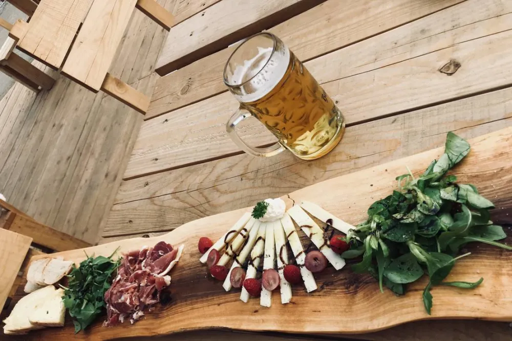 Camping Plana & Bar 66