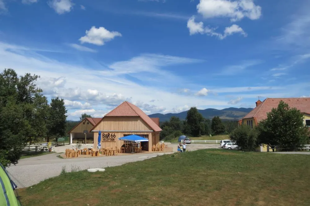 Camping Plana & Bar 66