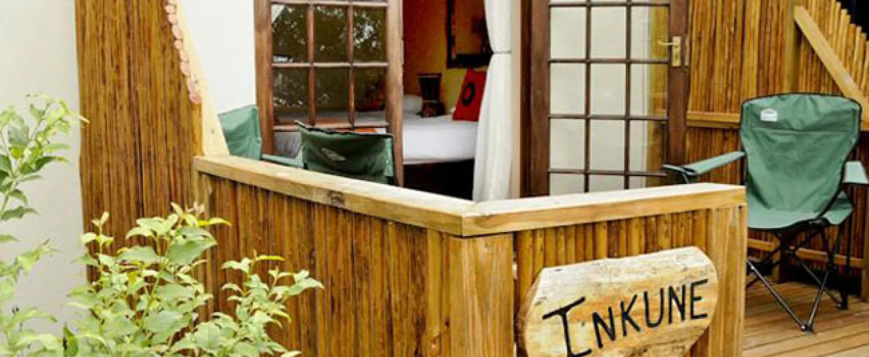 Tube n Axe Backpackers Lodge