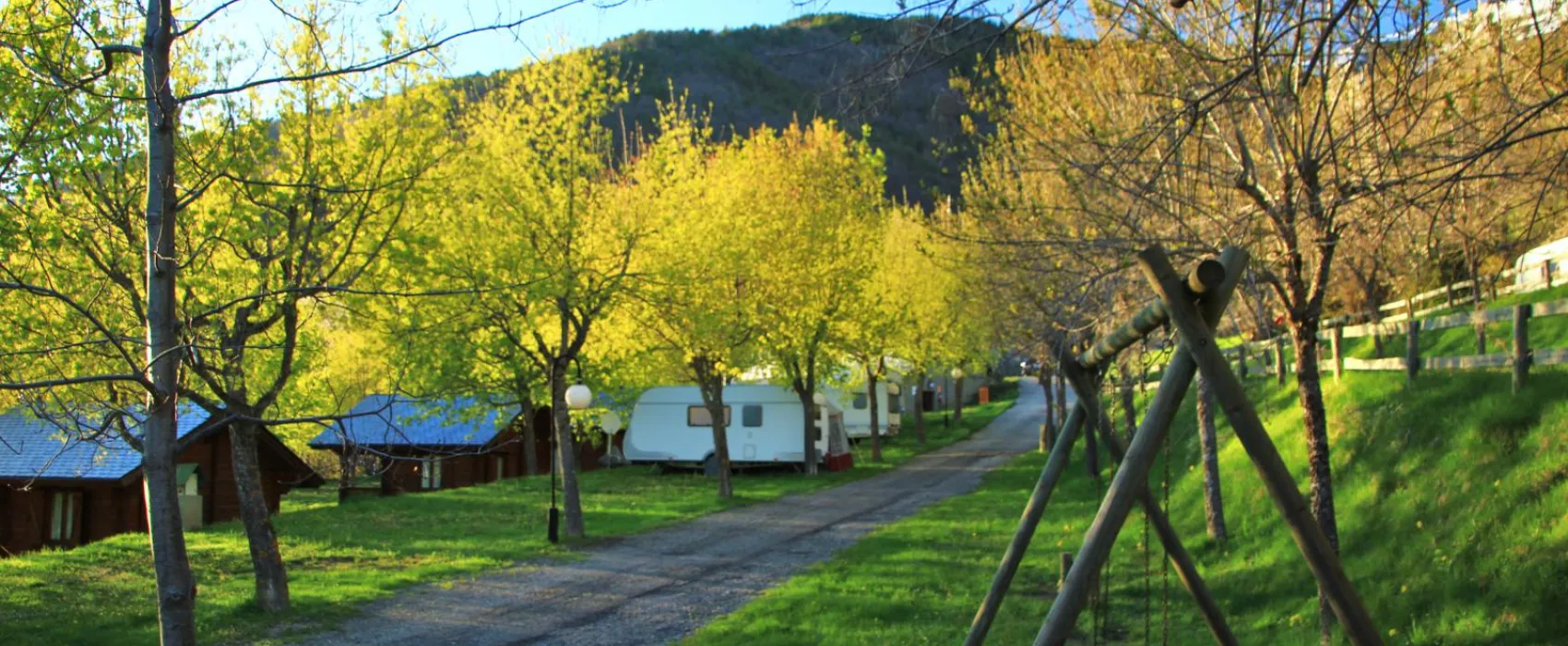 Camping, Bungalows y Hotel Viu