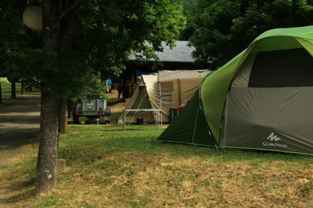 Camping, Bungalows y Hotel Viu