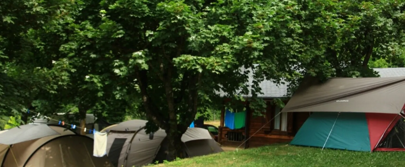 Camping, Bungalows y Hotel Viu