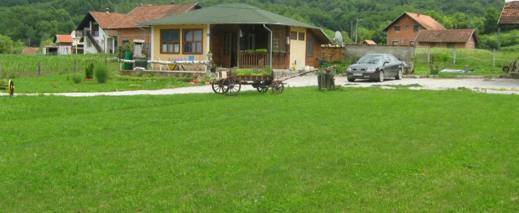 Kamp na Uni "Babić"