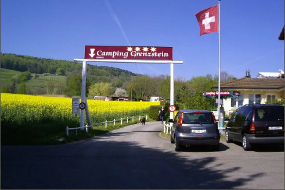 Campingplatz Grenzstein