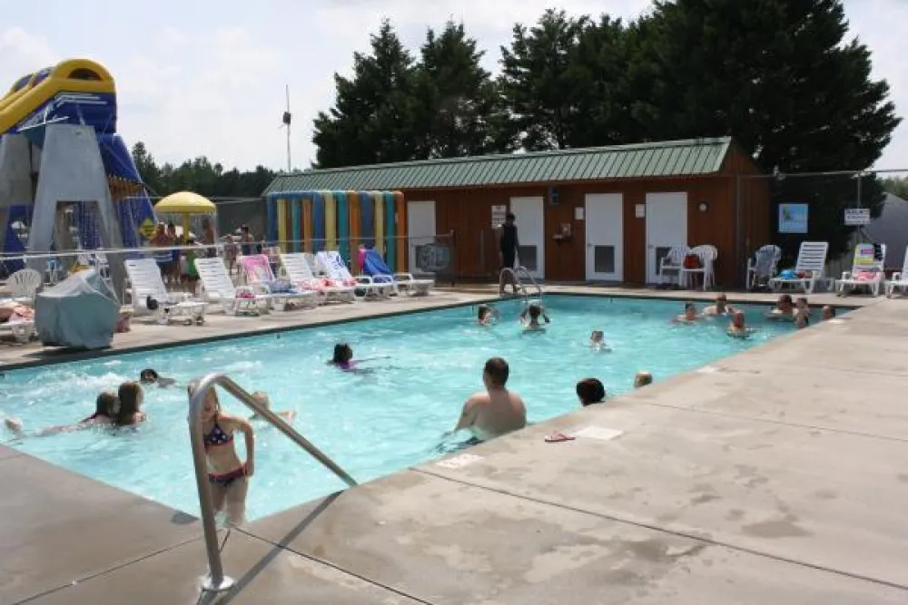 Yogi Bear's Jellystone Park™ at Daddy Joe's