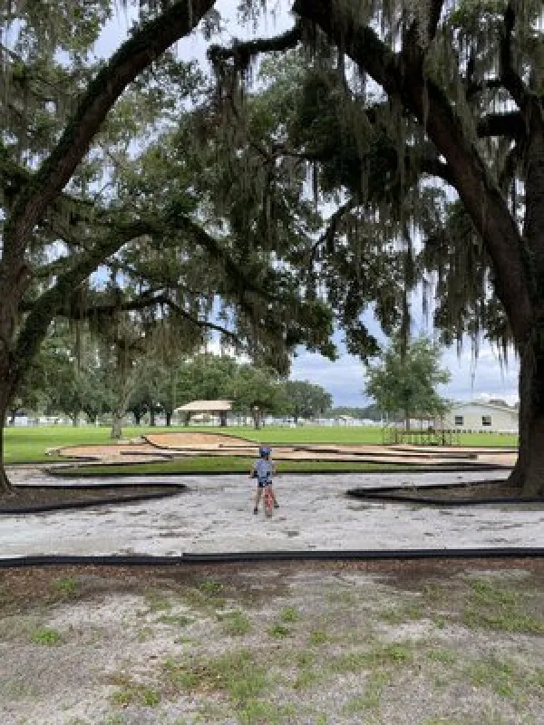 Paradise Oaks RV Resort